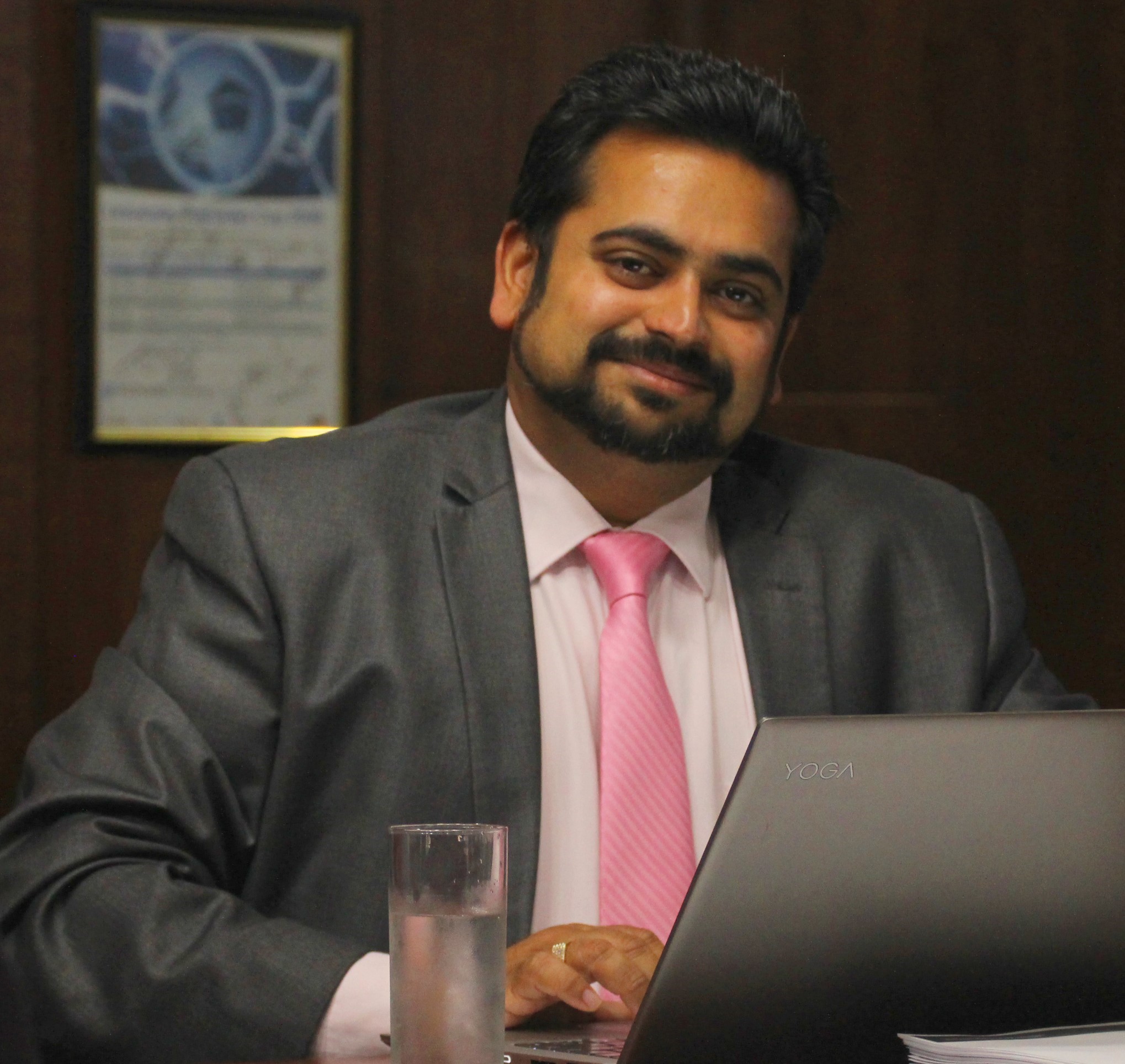 [ayush_gupta:MEDIASTORE_LEAF]@3344deab